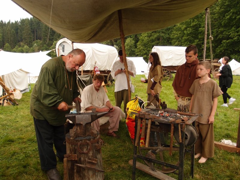 p140724-017265.jpg - 21. Historischer Besiedlungszug 20146. Tag - Mobendorf