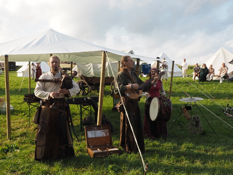 p150714-003000.jpg - 22. Historischer Besiedlungszug 20154. Tag - KleinwaltersdorfDonner & Doria