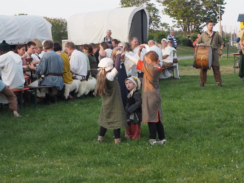 p150715-003206.jpg - 22. Historischer Besiedlungszug 20155. Tag - Langenau