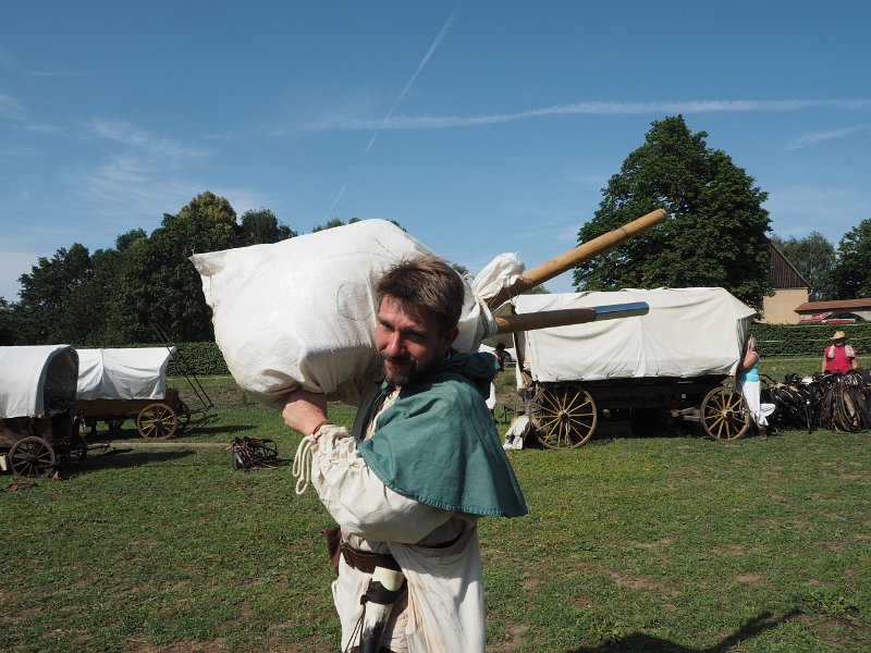 p150717-003515.jpg - 22. Historischer Besiedlungszug 20157. Tag - Falkenau